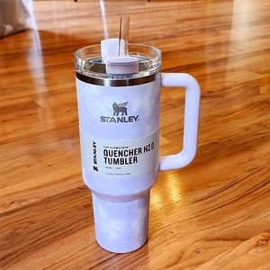 Stanley Wisteria Tiedye 40oz Quencher